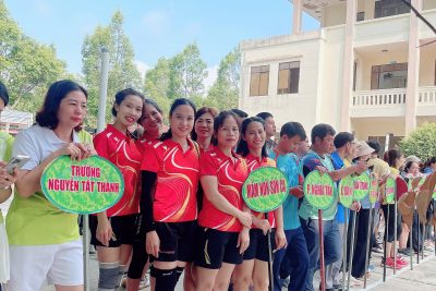 THAM GIA BÓNG CHUYỀN KỶ NIỆM CHÀO MỪNG 30/4 THỐNG NHẤT ĐÁT NƯỚC DO LĐLĐ THÀNH PHỐ TỔ CHỨC LẦN THỨ II